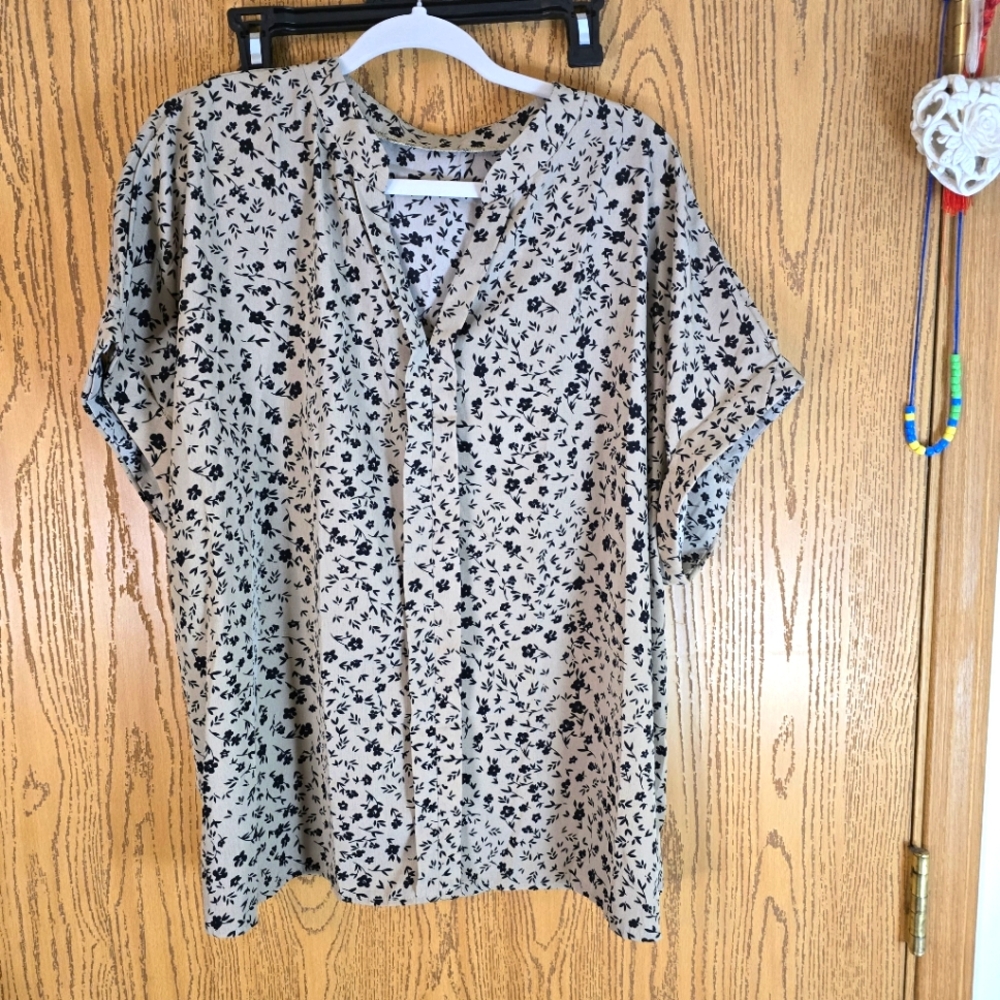 Shein Blouse size 3XL